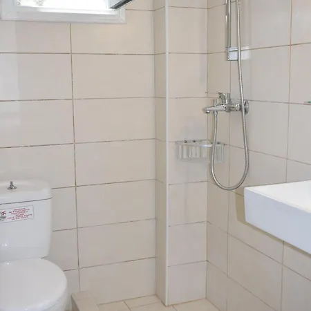 Rising Sun & 3* 阿基奥斯·伊奥尼斯·佩里斯特