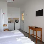 Rising Sun & Hotel de apartamente Benitses (Corfu)