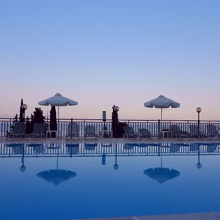 Rising Sun & Lejlighedshotel 3*
