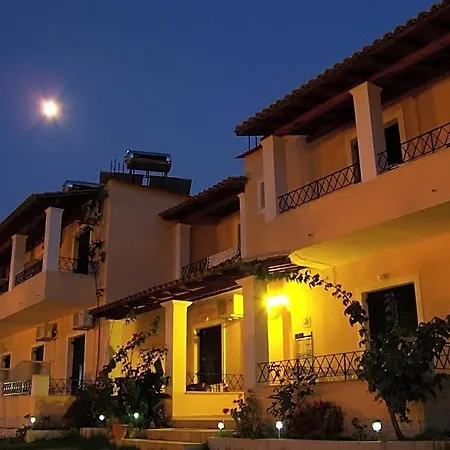 Rising Sun & Hotel de apartamente