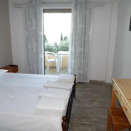 Rising Sun & 3* Agios Ioannis Peristerion