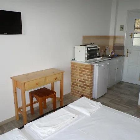 Rising Sun & Hotel apartamentowy Agios Ioannis Peristerion