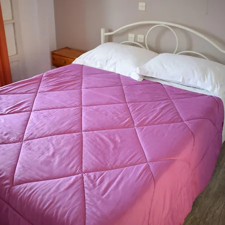 Hotel apartamentowy Rising Sun & Agios Ioannis Peristerion