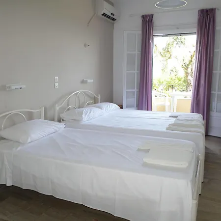 Rising Sun & Aparthotel Benitses (Corfu)